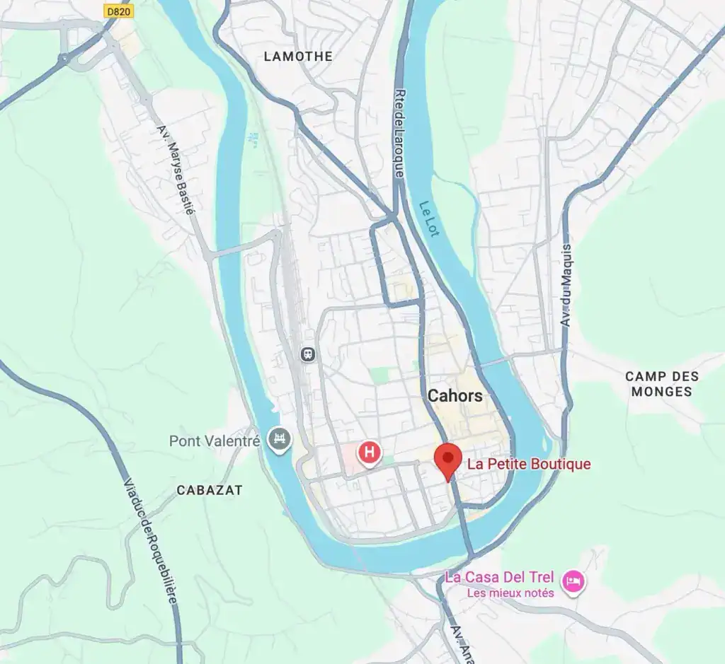 Vente de meubles et vêtements solidaires à Emmaüs Cahors, accueil convivial et responsable.