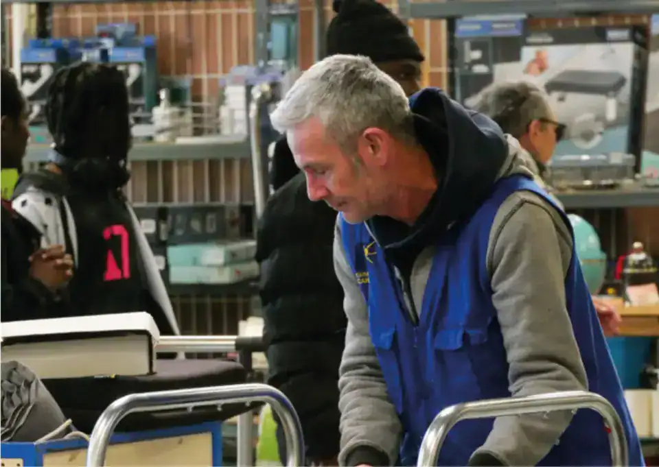 Aide humanitaire et dons à Emmaüs Cahors, solidarité et recyclage solidaire.