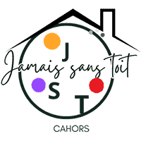 Vente d'objets de seconde main chez Emmaüs Cahors, recyclage et solidarité locale.