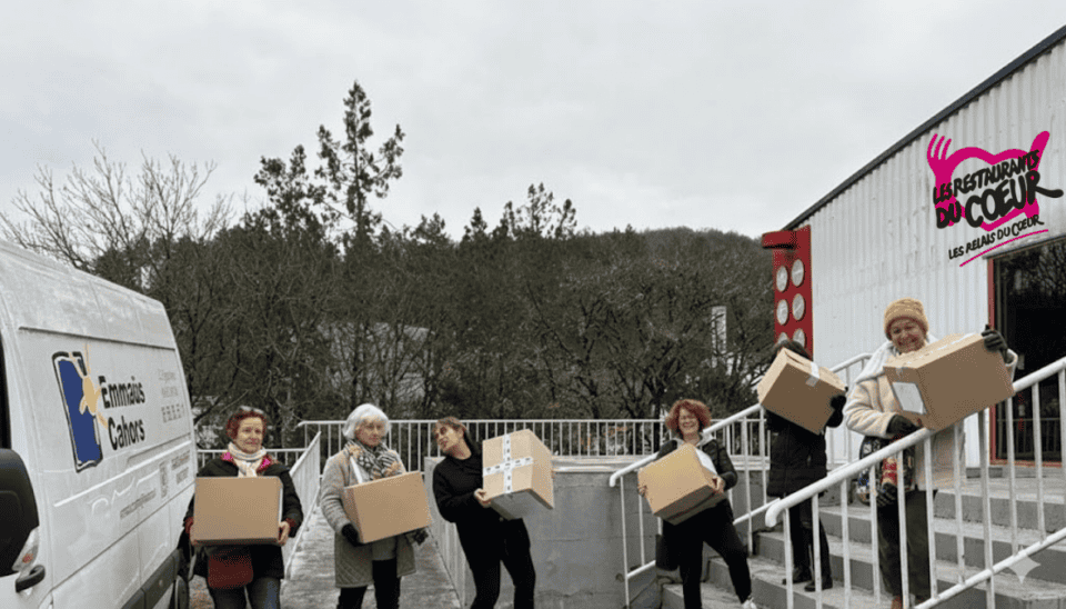 Aide alimentaire et distribution de colis à Emmaüs Cahors, association caritative.
